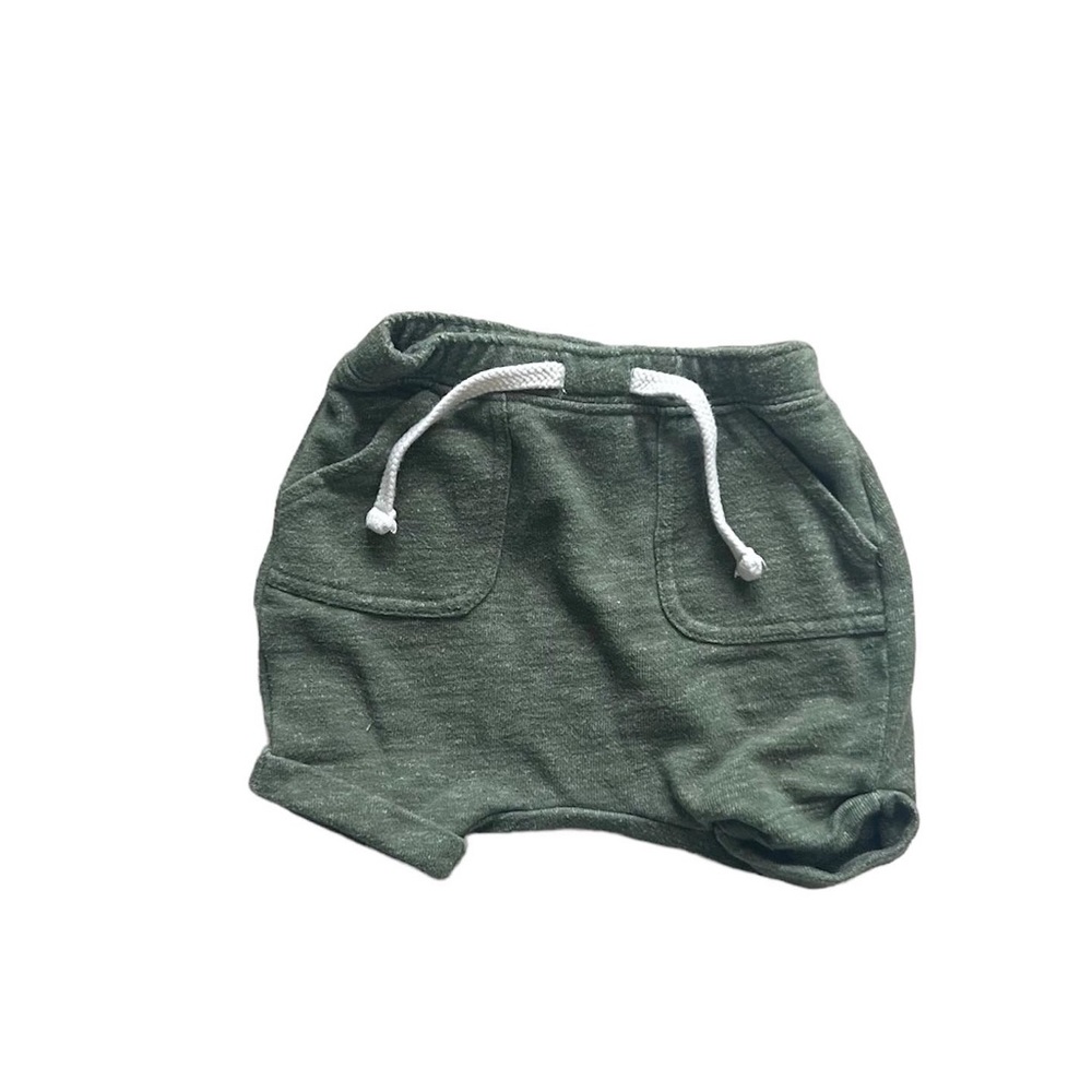 Old Navy shorts 6-12 months